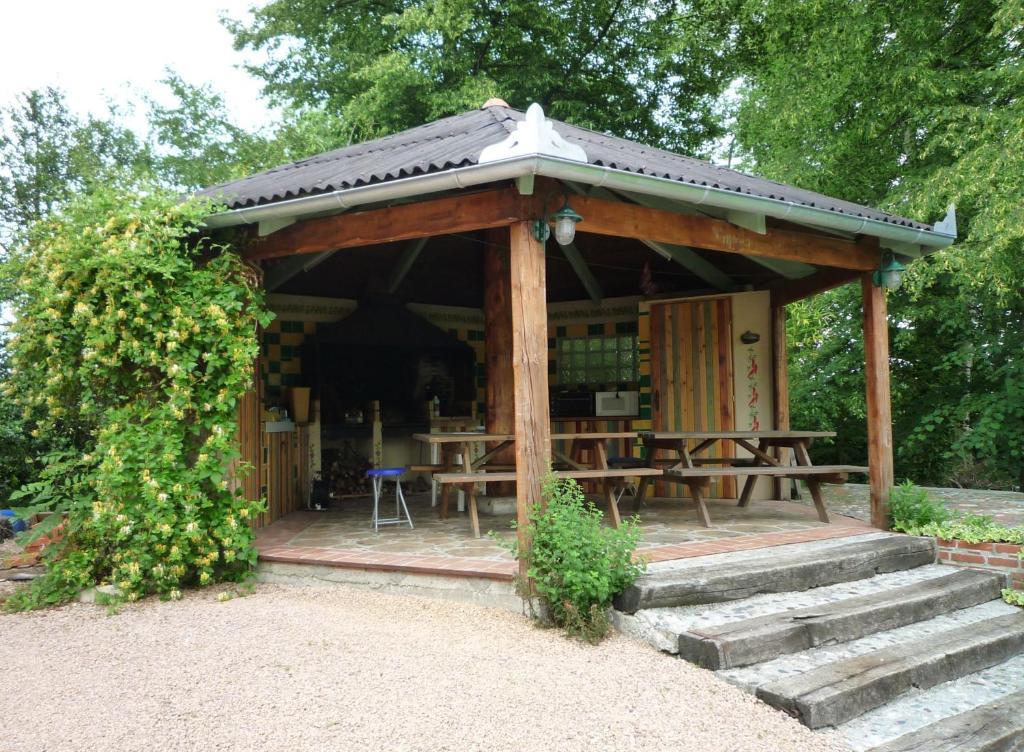 Bed and Breakfast Domaine Vega Saint-Arroman  Экстерьер фото